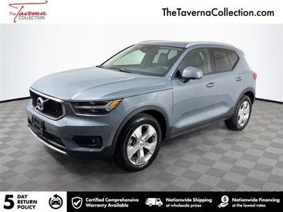 Used 2021 Volvo XC40 T5 Momentum