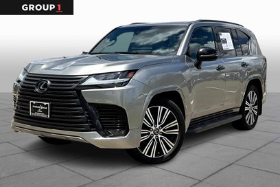 Used 2022 Lexus LX 600 4WD w/ Luxury Package