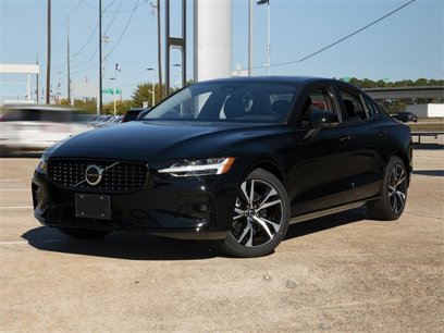 New 2024 Volvo S60 B5 Core w/ Climate Package