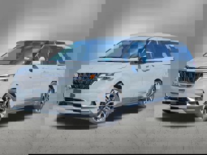 Used 2024 Kia Carnival EX