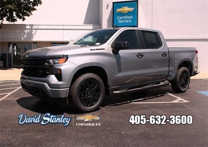 New 2025 Chevrolet Silverado 1500 Custom w/ Turbomax Blackout Package