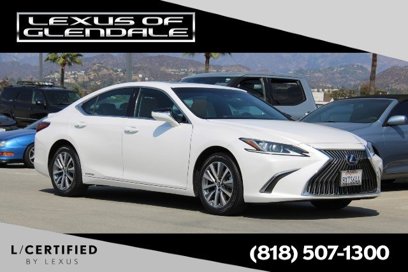 Certified 2021 Lexus ES 300h w/ Accessory Package 2