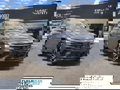 Certified 2024 Hyundai Elantra SEL w/ Convenience Package