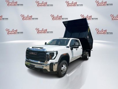 New 2025 GMC Sierra 3500 Pro w/ Convenience Package