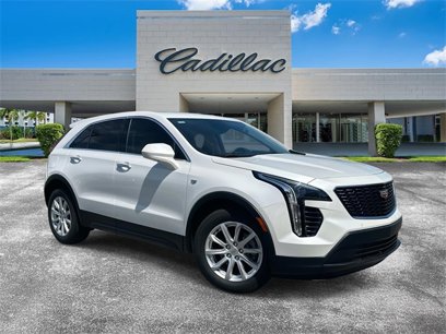 Certified 2022 Cadillac XT4 Luxury w/ Driver Awareness Package