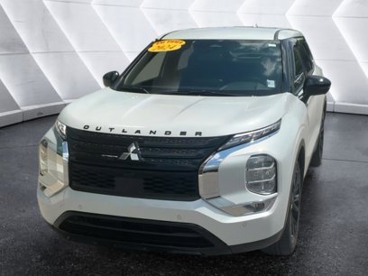 Used 2024 Mitsubishi Outlander SE Black Edition