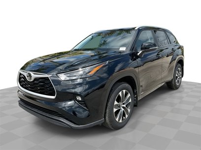 Used 2025 Toyota Highlander XLE