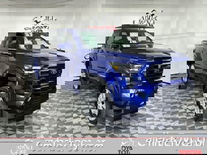 New 2025 Toyota Tacoma SR5
