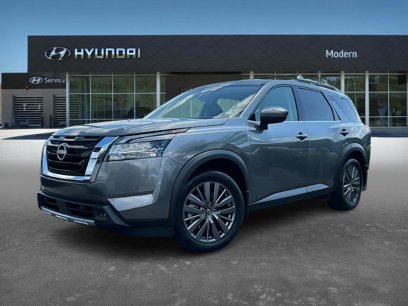 Used 2024 Nissan Pathfinder SL w/ SL Premium Package