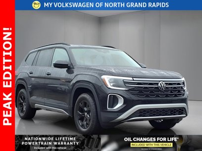 New 2025 Volkswagen Atlas Peak Edition SE