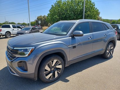 Used 2024 Volkswagen Atlas Cross Sport SE w/ Panoramic Sunroof Package