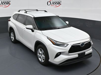 Used 2023 Toyota Highlander LE