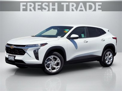 Used 2025 Chevrolet Trax LS w/ LS Convenience Package