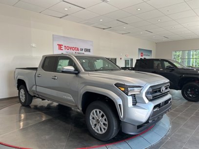 New 2025 Toyota Tacoma SR5