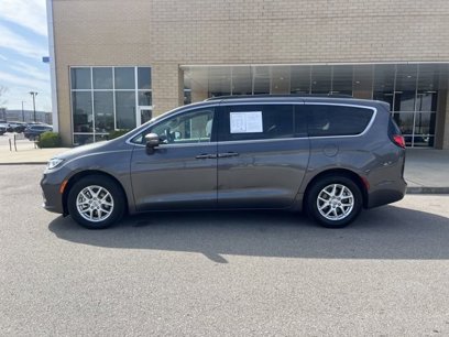 Used 2022 Chrysler Pacifica Touring-L