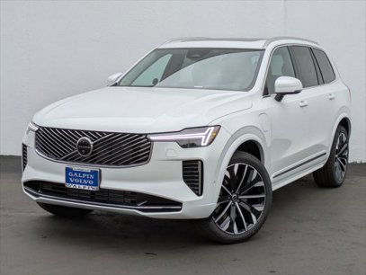New 2025 Volvo XC90 T8 Plus w/ Protection Package Premier