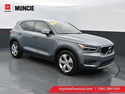 Used 2021 Volvo XC40 T5 Momentum