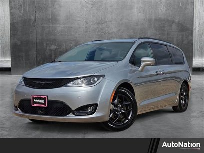 Used 2019 Chrysler Pacifica Touring-L Plus w/ Advanced Safetytec Group
