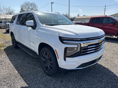 New 2025 Chevrolet Suburban LT w/ LPO, Dark Essentials Package