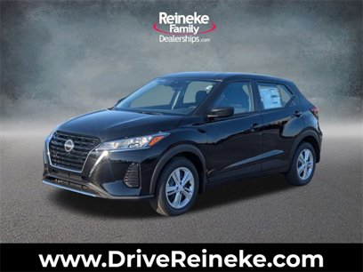 New 2025 Nissan Kicks Play S