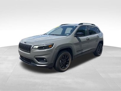 Used 2023 Jeep Cherokee Altitude Lux w/ Lux Elite Package