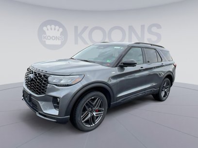 New 2025 Ford Explorer ST-Line w/ Premium Package