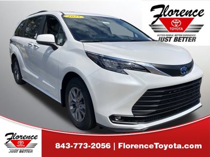 New 2025 Toyota Sienna XLE