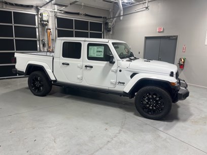 New 2025 Jeep Gladiator Sport