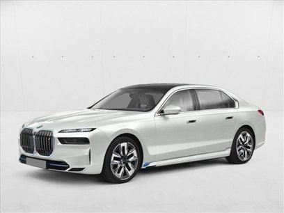 Certified 2024 BMW i7 xDrive60 w/ Premium Package 2