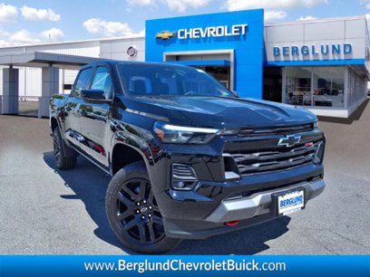 New 2025 Chevrolet Colorado Z71 w/ Z71 Convenience Package 2