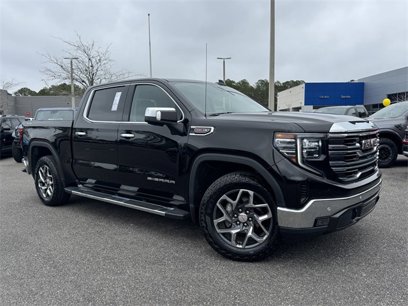 Used 2022 GMC Sierra 1500 SLT w/ SLT Convenience Package