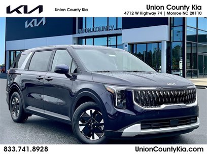 New 2025 Kia Carnival LXS