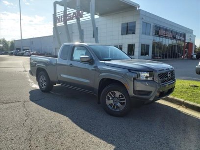 New 2025 Nissan Frontier SV w/ Tow Package