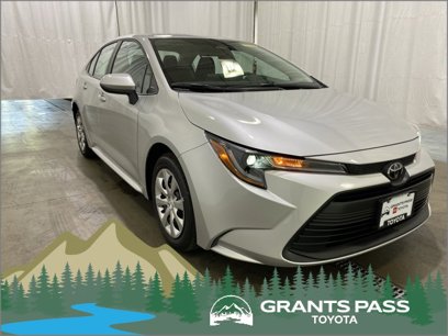 New 2025 Toyota Corolla LE