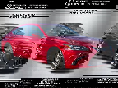 Used 2019 Lexus ES 300h w/ Luxury Package