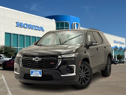 Used 2023 Chevrolet Traverse RS