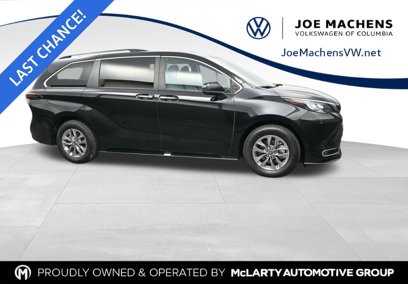 Used 2024 Toyota Sienna XLE