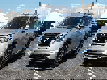 New 2025 Nissan Pathfinder Platinum w/ Cargo Package
