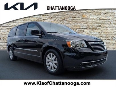 Used 2016 Chrysler Town & Country Touring