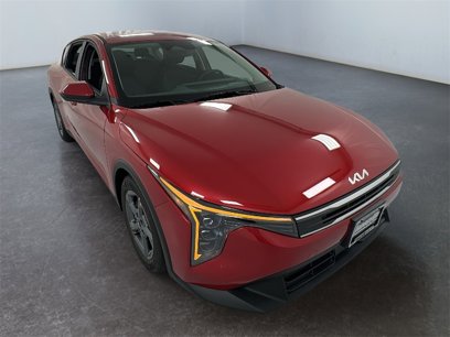 New 2025 Kia K4 LXS