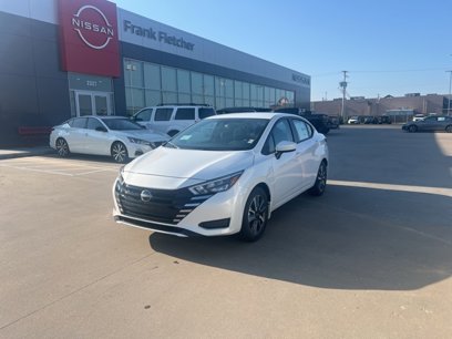 New 2025 Nissan Versa SV w/ Trunk Package