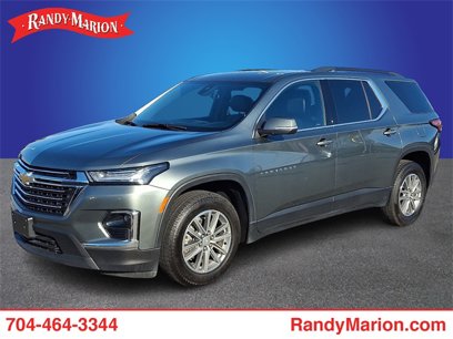 Used 2023 Chevrolet Traverse LT