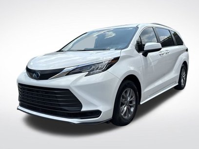 Used 2023 Toyota Sienna LE