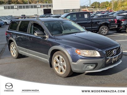 Used 2016 Volvo XC70 T5 Premier w/ Proximity Package