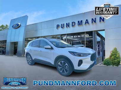 New 2025 Ford Escape Platinum w/ Class II Trailer Tow Package