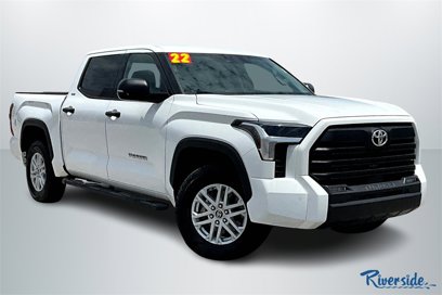 Used 2022 Toyota Tundra SR5 w/ SR5 Convenience Package