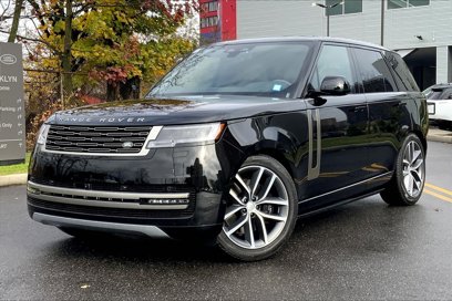 New 2025 Land Rover Range Rover SE