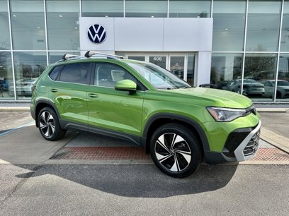 New 2025 Volkswagen Taos SE
