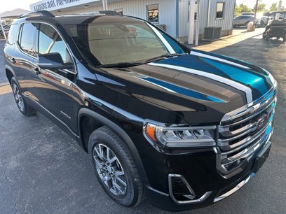 Used 2023 GMC Acadia SLT w/ Technology Package