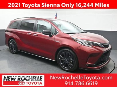 Used 2021 Toyota Sienna XSE